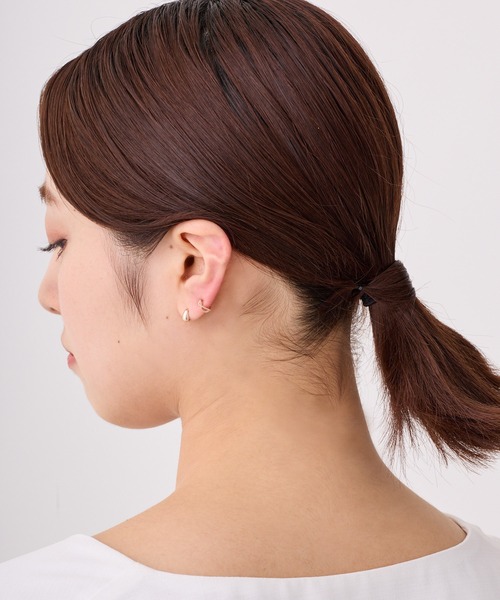 CALIN STANDARD(カリンスタンダード)の「◆金属アレルギー対応◆◆made in japan◆【純金厚メッキ】 クロスライン 極小ミニマル ループフィットイヤリング(イヤリング・レディース・シルバー/ゴールド/ピンクゴールド・FREE)」の15枚目の写真