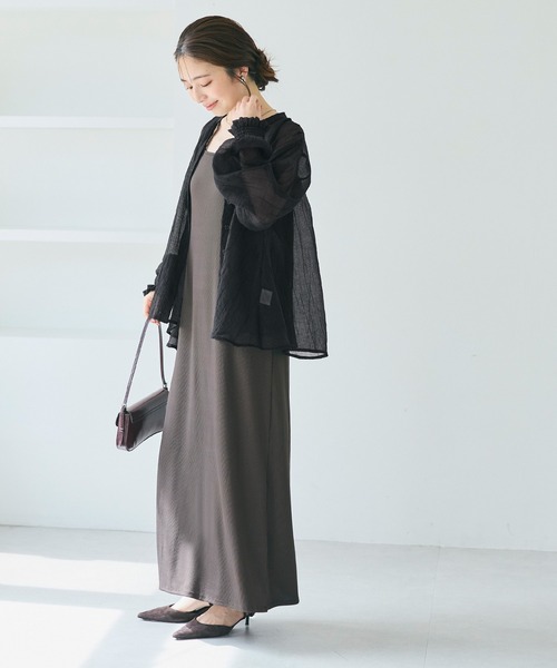 coca(coca)(コカ)の「シアーギャザーAラインブラウス(シャツ/ブラウス・レディース・グレー/ブラック/ブラウン/ピンク・S/M/L)」の8枚目の写真