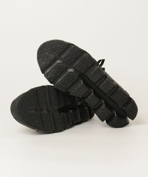 On(オン)の「オン ON Cloudswift 4(スニーカー・メンズ・ブラック×グレー・25.5cm/26.0cm/26.5cm/27.0cm/29.0cm/30.0cm/28.0cm/27.5cm/25.0cm)」の3枚目の写真