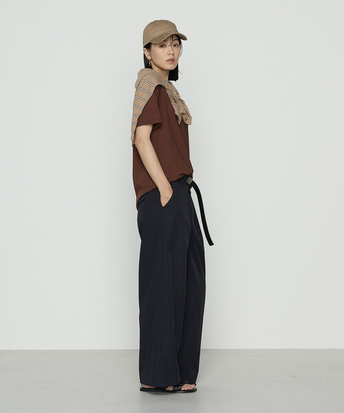 K.T KIYOKO TAKASE(キヨコタカセ)の「モダールコットン14G天竺 ニットプルオーバー(Tシャツ/カットソー・レディース・キャメル/ネイビー・FREE)」の5枚目の写真