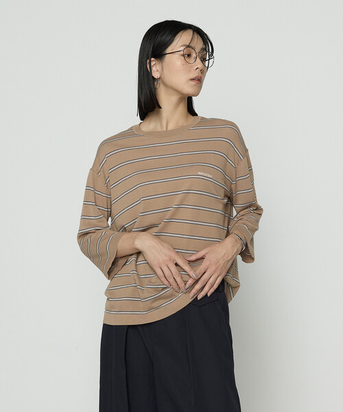 K.T KIYOKO TAKASE(キヨコタカセ)の「モダールコットン14G天竺 ニットプルオーバー(Tシャツ/カットソー・レディース・キャメル/ネイビー・FREE)」の9枚目の写真