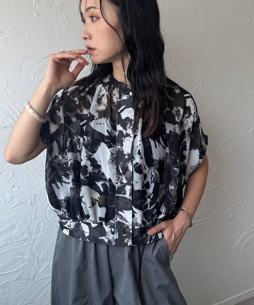 deux amour(ドゥーザムール)の「プリント生地ブルゾン(Tシャツ/カットソー・レディース・ブラウン/ブラック・M~L)」の12枚目の写真