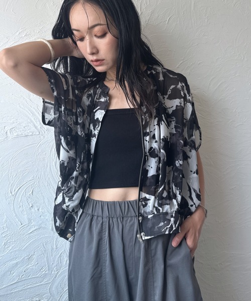 deux amour(ドゥーザムール)の「プリント生地ブルゾン(Tシャツ/カットソー・レディース・ブラウン/ブラック・M~L)」の16枚目の写真