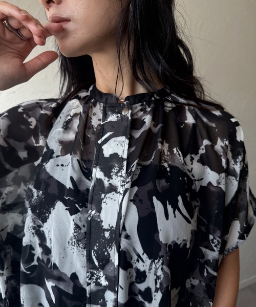 deux amour(ドゥーザムール)の「プリント生地ブルゾン(Tシャツ/カットソー・レディース・ブラウン/ブラック・M~L)」の22枚目の写真