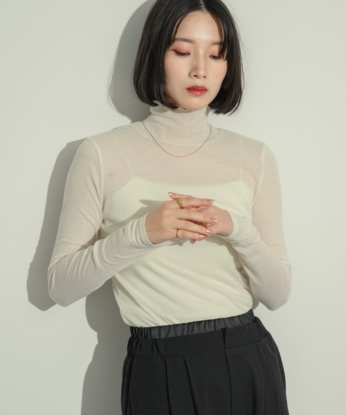 NEUNA(ヌナ)の「リネンライクシアートップス(Tシャツ/カットソー・レディース・グレー/アイボリー・FREE)」の1枚目の写真