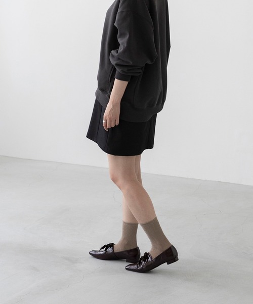 menue（メヌエ）の「ベロアリボン スクエアトゥ ローファー（ローファー・レディース・ダークブラウン/ブラック・S/M/L/LL/3L/SS）」の16枚目の写真