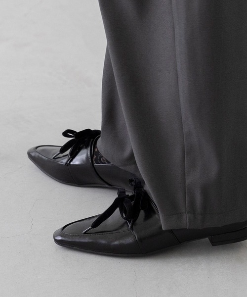 menue（メヌエ）の「ベロアリボン スクエアトゥ ローファー（ローファー・レディース・ダークブラウン/ブラック・S/M/L/LL/3L/SS）」の13枚目の写真