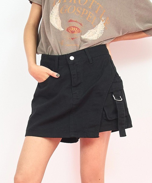 ANAP（アナップ）の「カーゴ ポケット デザイン スカパン（スカート・レディース・ブラック/ピンク/ブラウン・M/S）」の2枚目の写真