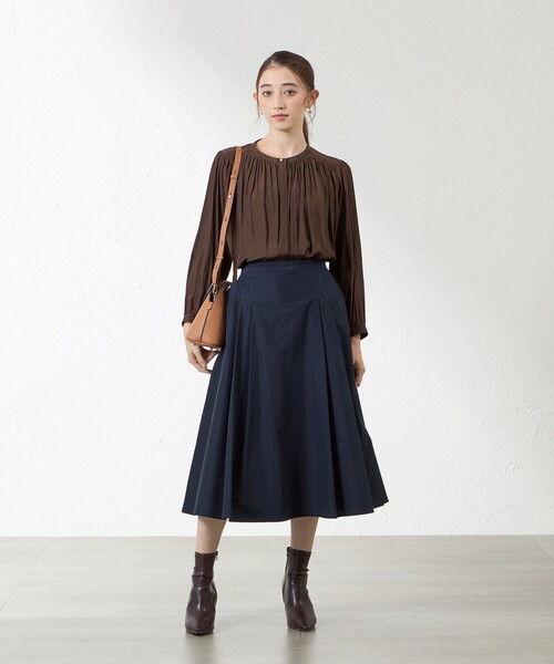 amaca（アマカ）の「割繊デシンブラウス（シャツ/ブラウス・レディース・オフホワイト/ブラウン系その他5・38/40）」の10枚目の写真