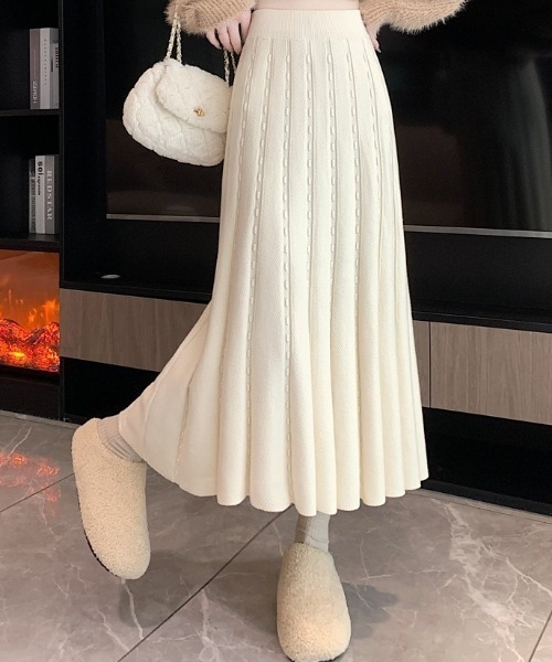 セール】プリーツ風柄模様ニットフレアスカート（スカート）｜cammie