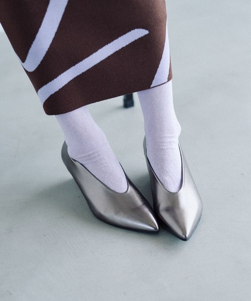 LEPSIM（レプシィム）の「ウェッジパンプス　589561（パンプス・レディース・ブラック/ガンメタ・LARGE/MEDIUM）」の2枚目の写真