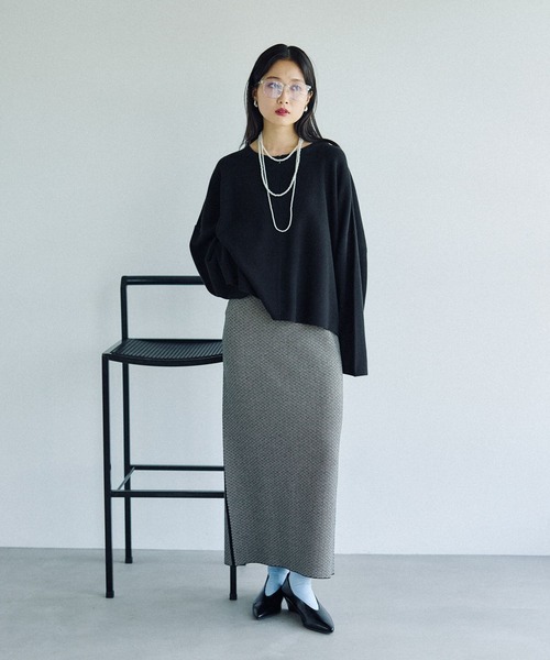 LEPSIM（レプシィム）の「ウェッジパンプス　589561（パンプス・レディース・ブラック/ガンメタ・LARGE/MEDIUM）」の5枚目の写真