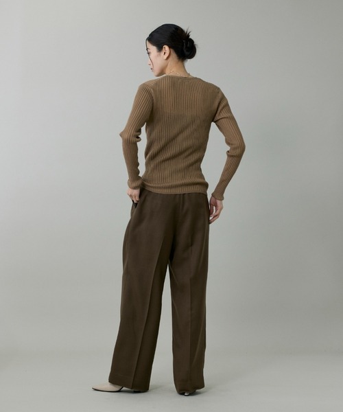 INED（イネド）の「ワイドリブVネックカーディガン（カーディガン/ボレロ・レディース・モカ/ブラック・9号）」の8枚目の写真