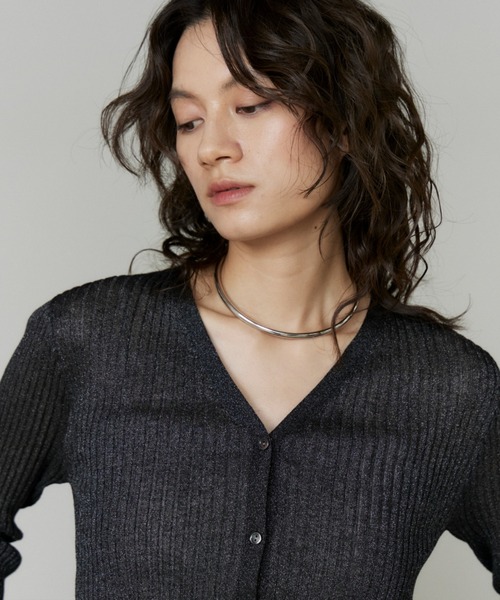 INED（イネド）の「ワイドリブVネックカーディガン（カーディガン/ボレロ・レディース・モカ/ブラック・9号）」の12枚目の写真