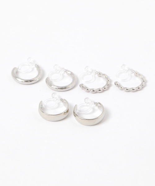 LAKOLE(ラコレ)の「スジフープノンホールピアス3セット / 592887(イヤリング・レディース・その他1/その他2・FREE)」の1枚目の写真