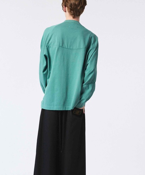MAISON SPECIAL(メゾンスペシャル)の「《UNISEX》Curve switching Prime-Over Henry Neck Long Sleeve T-Shirt/カーブスウィッチングプライムオーバーヘンリーネックロングスリーブティーシャツ【MAISON SPECIAL/メゾンスペシャル】(Tシャツ/カットソー・メンズ・ブラック/グリーン/ライトグリーン/グレイッシュベージュ・0/1/2)」の19枚目の写真