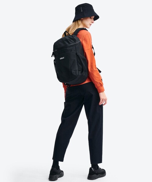 AIGLE（エーグル）の「撥水 リサイクルナイロン バックパック RP 大容量（バックパック/リュック・レディース・モスグリーン/ブラック・FREE）」の4枚目の写真