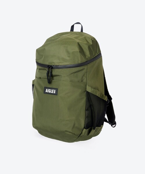 AIGLE（エーグル）の「撥水 リサイクルナイロン バックパック RP 大容量（バックパック/リュック・レディース・モスグリーン/ブラック・FREE）」の11枚目の写真