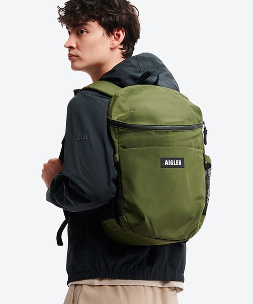 AIGLE（エーグル）の「撥水 リサイクルナイロン バックパック RP 大容量（バックパック/リュック・レディース・モスグリーン/ブラック・FREE）」の13枚目の写真