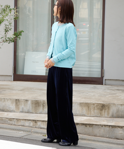 OUTDOOR PRODUCTS(アウトドアプロダクツ)の「新色追加 ベロアフレアパンツ(スラックス・レディース・ブラック/ネイビー・38/36)」の19枚目の写真