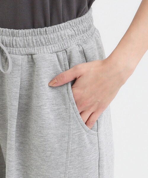 Cutie Blonde(キューティーブロンド)の「ダンボールスウェットカーブパンツ(その他パンツ・レディース・ダークブラウン/ライトグレー/ブラック・02/01/04/03)」の12枚目の写真