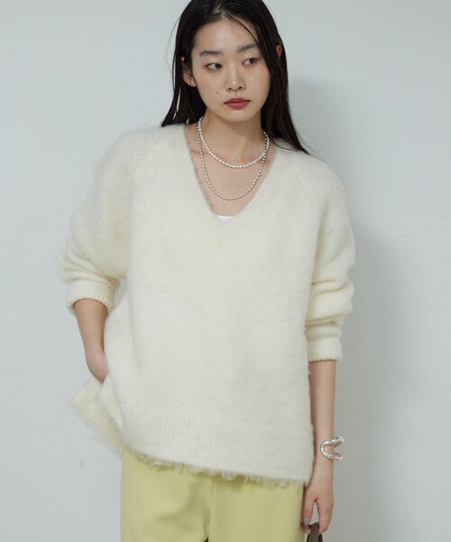 GALLARDAGALANTE（ガリャルダガランテ）の「ブラッシュVネックニット