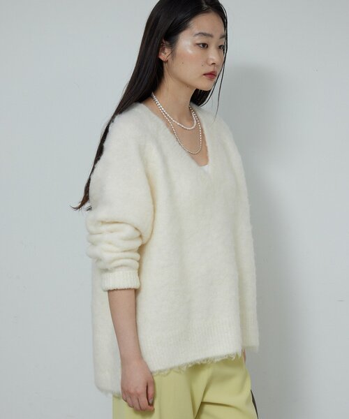GALLARDAGALANTE（ガリャルダガランテ）の「ブラッシュVネックニット