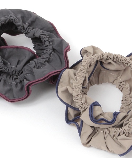 studio CLIP（スタディオクリップ）の「ロングシュシュ（シュシュ・レディース・チャコール/ベージュ・FREE）」の3枚目の写真