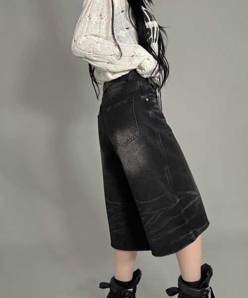 FOLLOWIN(フォロウィン)の「ウォッシングバミューダデニム(デニムパンツ・レディース・ブルー/ブラック・SMALL/MEDIUM)」の8枚目の写真