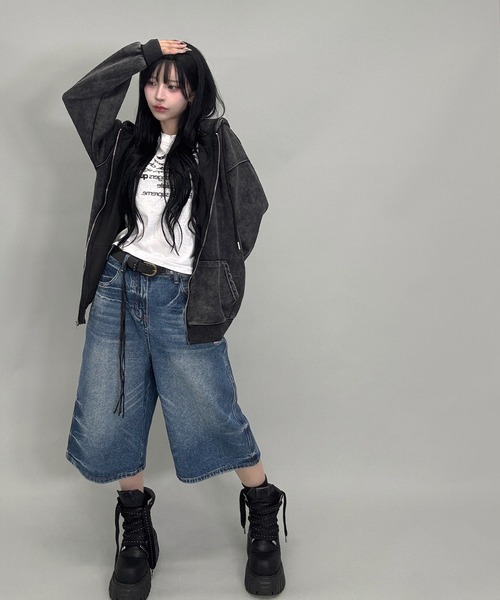 FOLLOWIN(フォロウィン)の「ウォッシングバミューダデニム(デニムパンツ・レディース・ブルー/ブラック・SMALL/MEDIUM)」の14枚目の写真