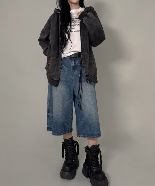 FOLLOWIN(フォロウィン)の「ウォッシングバミューダデニム(デニムパンツ・レディース・ブルー/ブラック・SMALL/MEDIUM)」の21枚目の写真