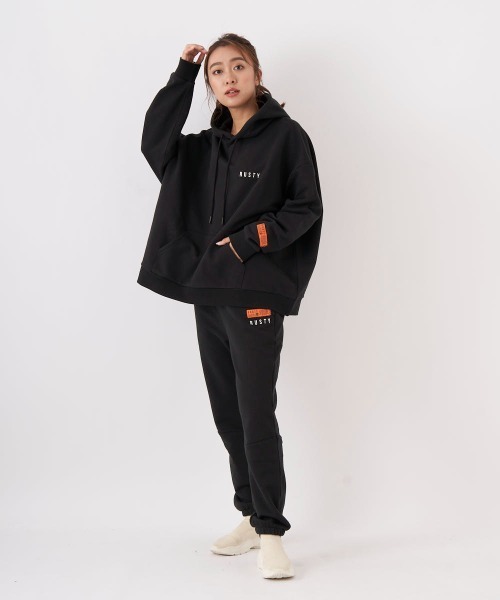 RUSTY（ラスティ）の「【RUSTY/ラスティー】レディースロゴフリースパーカー　フーディー　プルオーバー（パーカー・レディース・ベージュ/グレー/ブラック・MEDIUM/LARGE）」の19枚目の写真