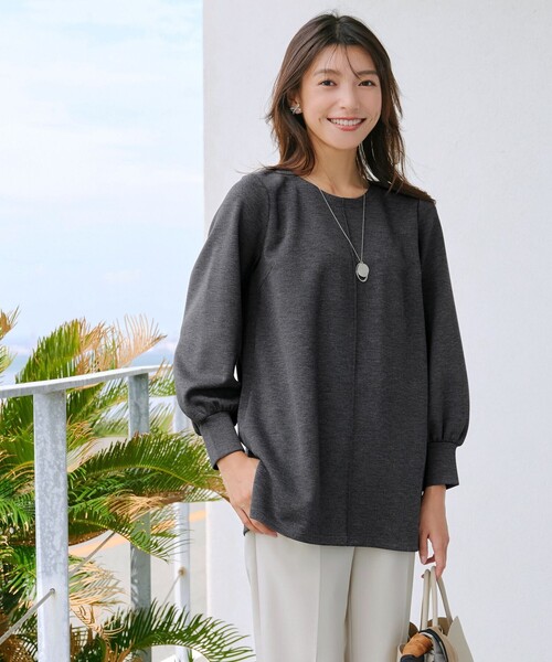 Tiaclasse(ティアクラッセ)の「ボンディングパフスリーブチュニック(Tシャツ/カットソー・レディース・モカ/チャコールグレー/ブラック/ホワイト系・S/M/L)」の9枚目の写真