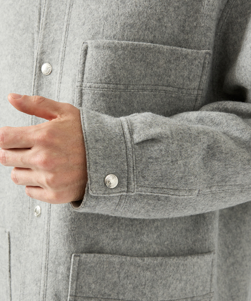 DESIGNWORKS（デザインワークス）の「Super110's フレンチ カバーオール / リバー仕立て（ブルゾン・メンズ・グレー・50/48/46/44）」の7枚目の写真