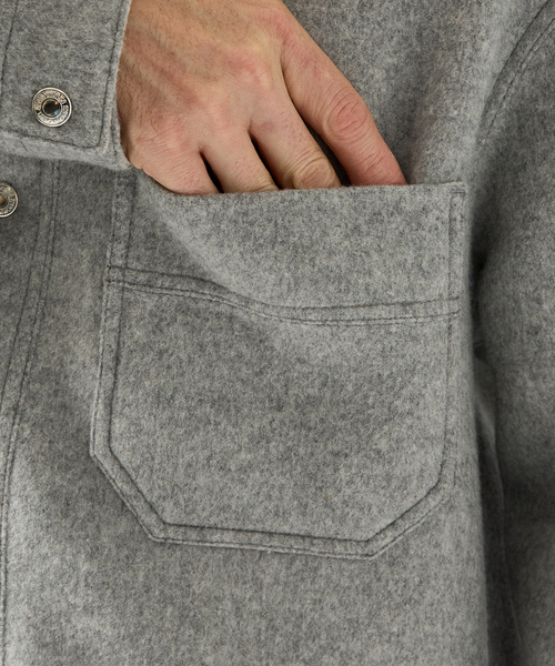 DESIGNWORKS（デザインワークス）の「Super110's フレンチ カバーオール / リバー仕立て（ブルゾン・メンズ・グレー・50/48/46/44）」の8枚目の写真