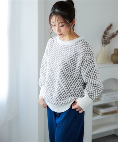 nissen(ニッセン)の「ぽこぽこ配色ジャガードオーバーサイズニット<大きいサイズ有>(ニット/セーター・レディース・ホワイト系2/ホワイト系1/ブラック系1/ブラック系2・L~LL/S~M)」の8枚目の写真
