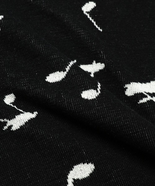 TAKAHIROMIYASHITATheSoloIst.(タカヒロミヤシタザソロイスト)の「music note pattern crew neck sweater.(ニット/セーター・メンズ・ホワイト/ブラック・46/48)」の6枚目の写真