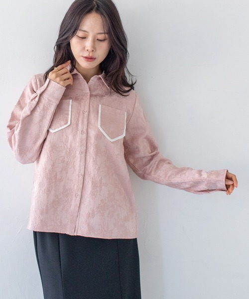 HER CLOSET(ハークローゼット)の「【HER CLOSET】25AW新作 ジャガード サテンシャツブラウス JACQUARD SATIN SHIRT BLOUSE(シャツ/ブラウス・レディース・ネイビー/スモークピンク/アイボリー・MEDIUM)」の3枚目の写真