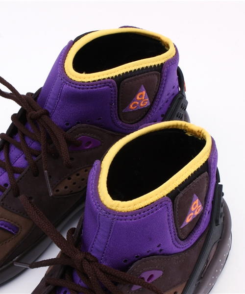 NIKE(ナイキ)の「NIKE MOWABB OG(スニーカー・メンズ・グレイッシュベージュ/チョコ・27/27.5/26.5)」の7枚目の写真