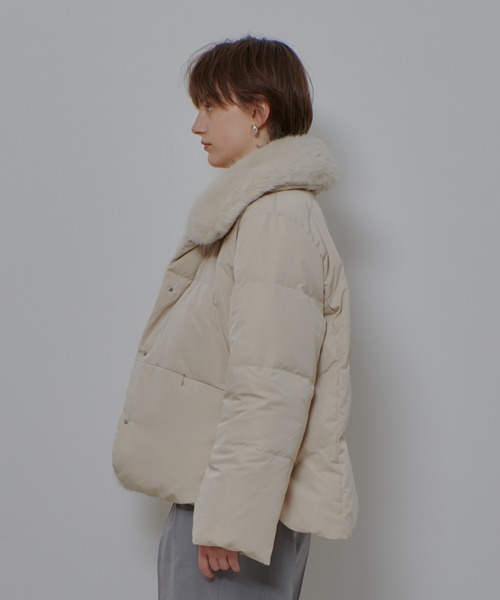 ファーカラーショートダウンコート（ダウンジャケット/コート
