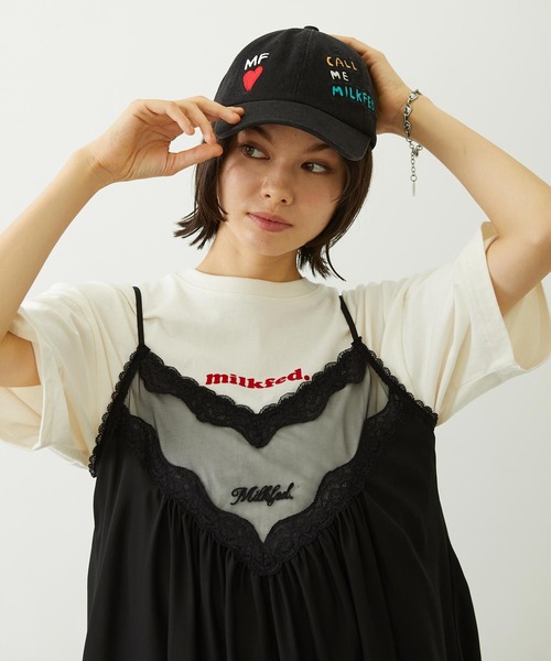 MILKFED.（ミルクフェド）の「DOODLE EMBROIDERY CAP（キャップ・レディース・ライトブルー/ブラック/ライトインディゴブルー・ONE SIZE）」の2枚目の写真