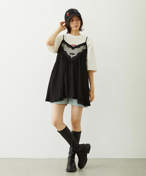 MILKFED.（ミルクフェド）の「DOODLE EMBROIDERY CAP（キャップ・レディース・ライトブルー/ブラック/ライトインディゴブルー・ONE SIZE）」の5枚目の写真