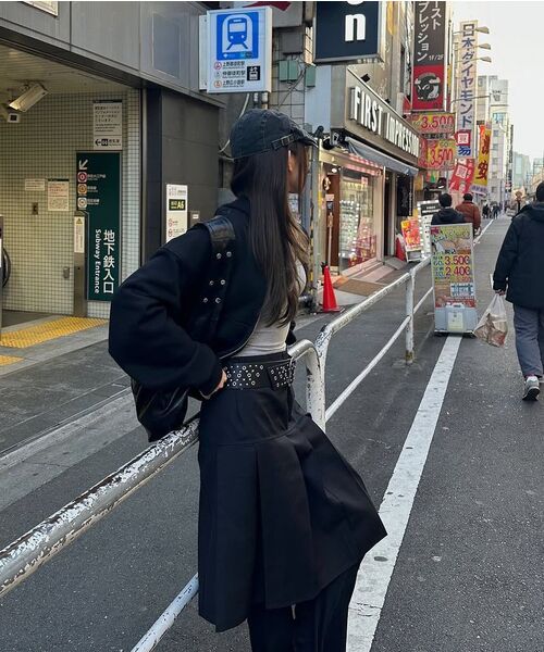 FLAREUP(フレアアップ)の「Pleats Midi Skirt (FL-243_Charcoal)(スカート・レディース・チャコール・1/2)」の7枚目の写真