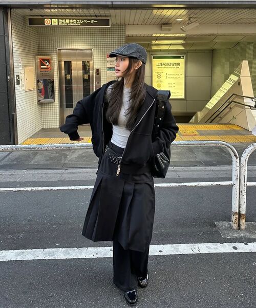 FLAREUP(フレアアップ)の「Pleats Midi Skirt (FL-243_Charcoal)(スカート・レディース・チャコール・1/2)」の8枚目の写真