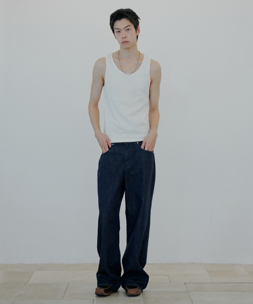 NUAKLE(ヌアクル)の「ステッチワークフラワースリーブレス_アイボリー(Tシャツ/カットソー・メンズ・その他・2/1)」の2枚目の写真