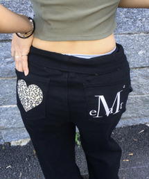 MUCENT | コロンバックレザーホピーハートパッチワイドコットンパンツ(その他パンツ)