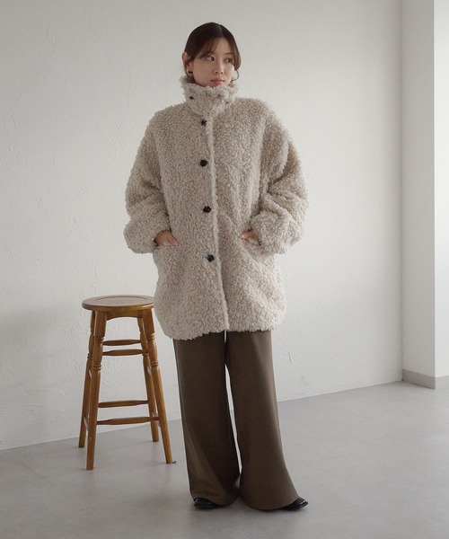 スタンドネックコクーン袖プードルコート