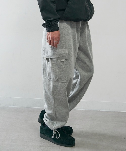 KNOCKER(ノッカー)の「【KNOCKER】Fleece Cargo Pants フリースカーゴパンツ スウェットカーゴパンツ ワイド 裏起毛 FCP1000 UNTR(カーゴパンツ・メンズ・チャコールグレー/グレー/ブラック・M/L/XL)」の15枚目の写真