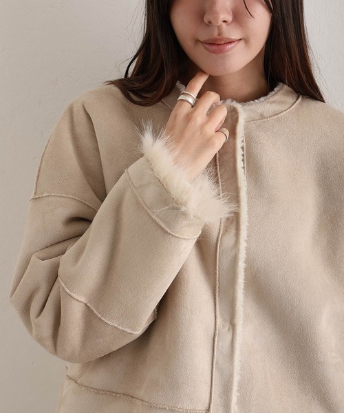 ElegChic（エレグシック）の「フェイクウールラムライクコート（ノーカラーコート・レディース・ベージュ・M）」の9枚目の写真