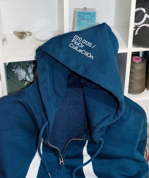 ALAND（エーランド）の「【UNISEX】POT／cursorフードジップアップ（パーカー・レディース・ネイビー・SMALL/MEDIUM）」の5枚目の写真